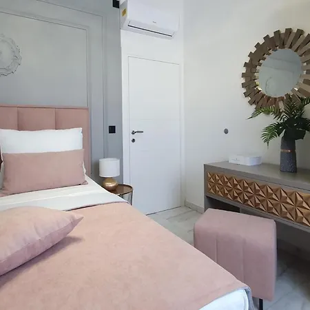 Ferienhaus Fur 10 Personen In Sibenik, Dalmatien Norddalmatien - B61543 * شيبينيك
