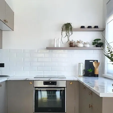 Ferienhaus Fur 10 Personen In Sibenik, Dalmatien Norddalmatien - B61543 شيبينيك